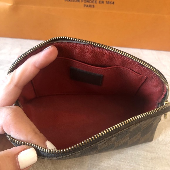 Louis Vuitton Cosmetic Case - Picture 2 of 4